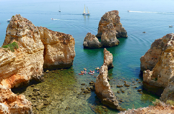 Find cheap flights to Algarve