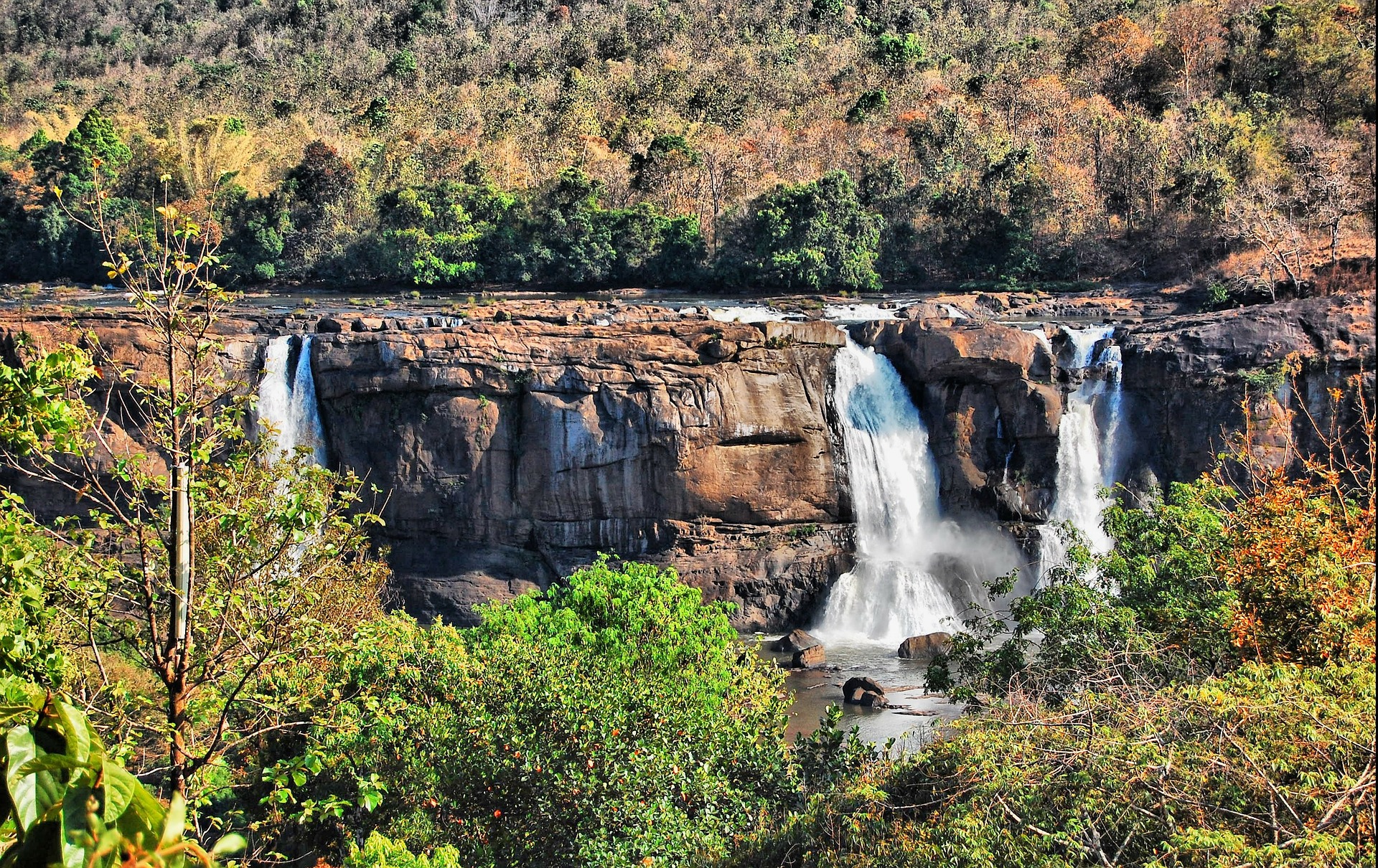 Bollywood location Athirappilly Waterfalls, Kerala