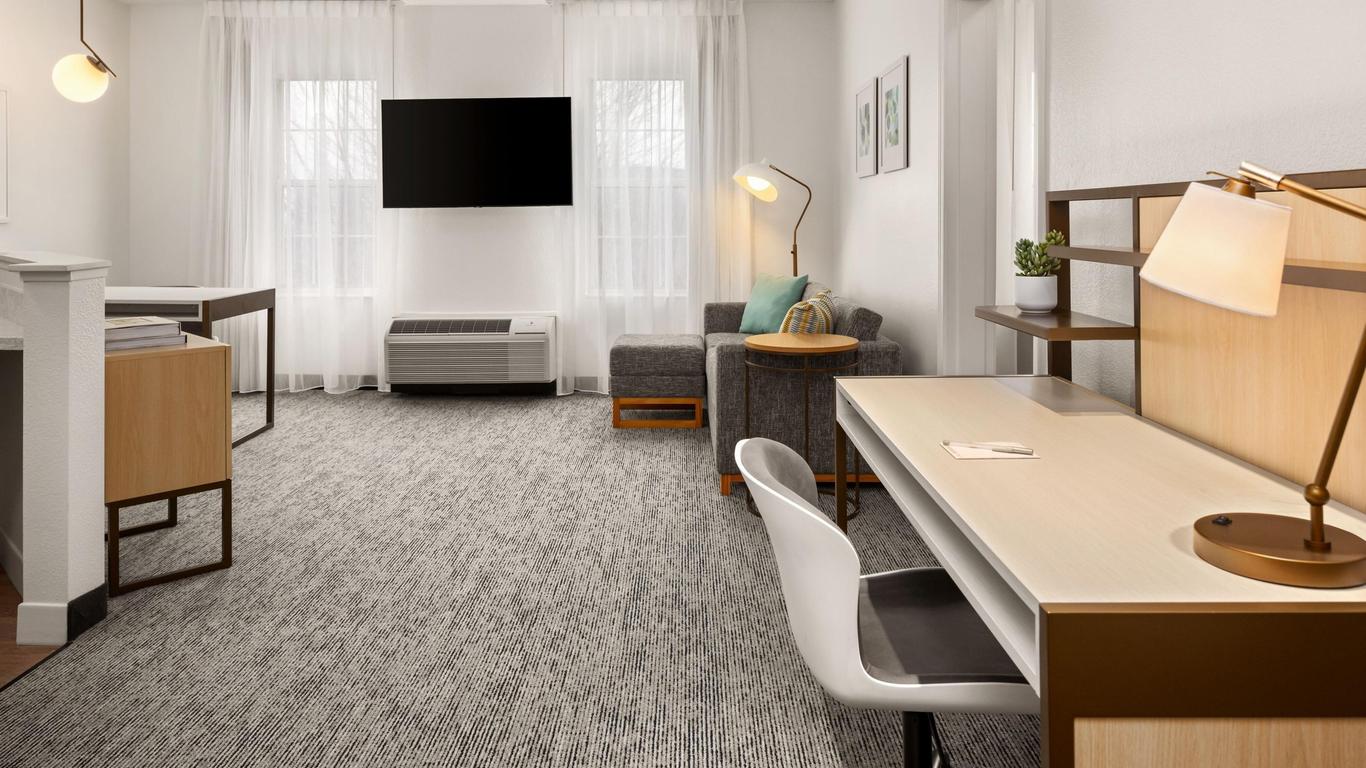 TownePlace Suites by Marriott Chicago Lombard