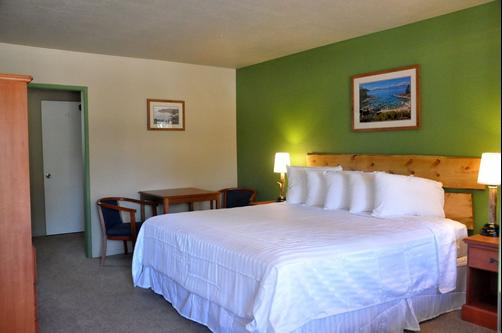 The Trailhead - South Lake Tahoe - King bedroom