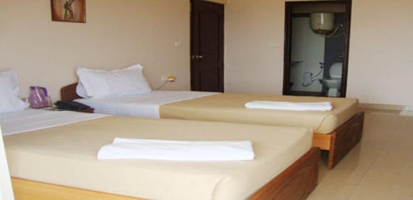 Raj Comforts - Bengaluru - Bed