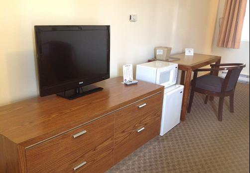 Riviera Inn - Port Angeles - Living room