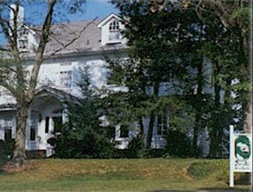 Robin's Nest B&B - Mount Holly - Building