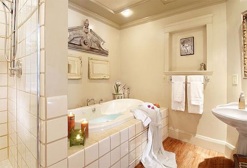 J Palen House - Cleveland - Bathroom