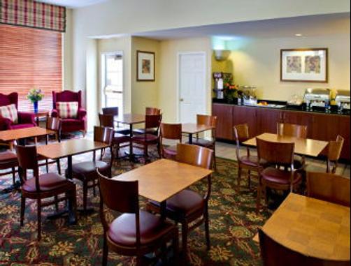 Hawthorn Suites by Wyndham Philadelphia Airport - Philadelphia - Building