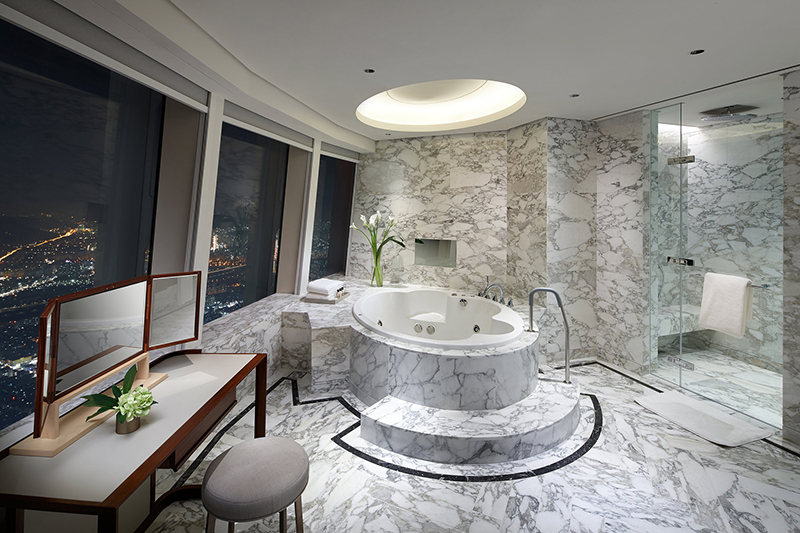 Luxury Hotel Baths - Signiel, Seoul, Korea