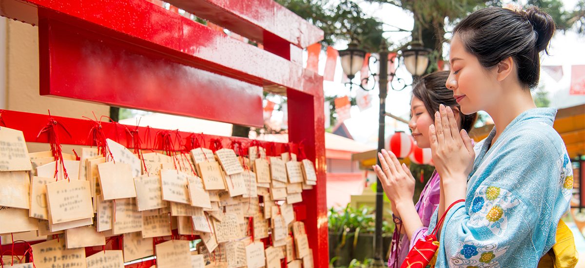 Pray for Love at these Asian Temples