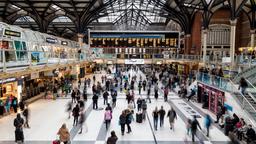 Find cheap flights from Kozhikode to England