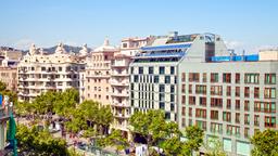 Barcelona hotels near Casa Milà