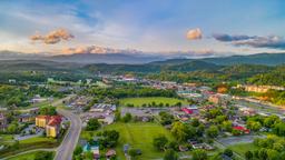 Pigeon Forge hotels near Dixie Stampede Dinner Theater