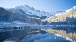 Find cheap flights from Ahmedabad to Colorado