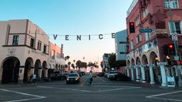Find cheap flights from Amritsar to Los Angeles