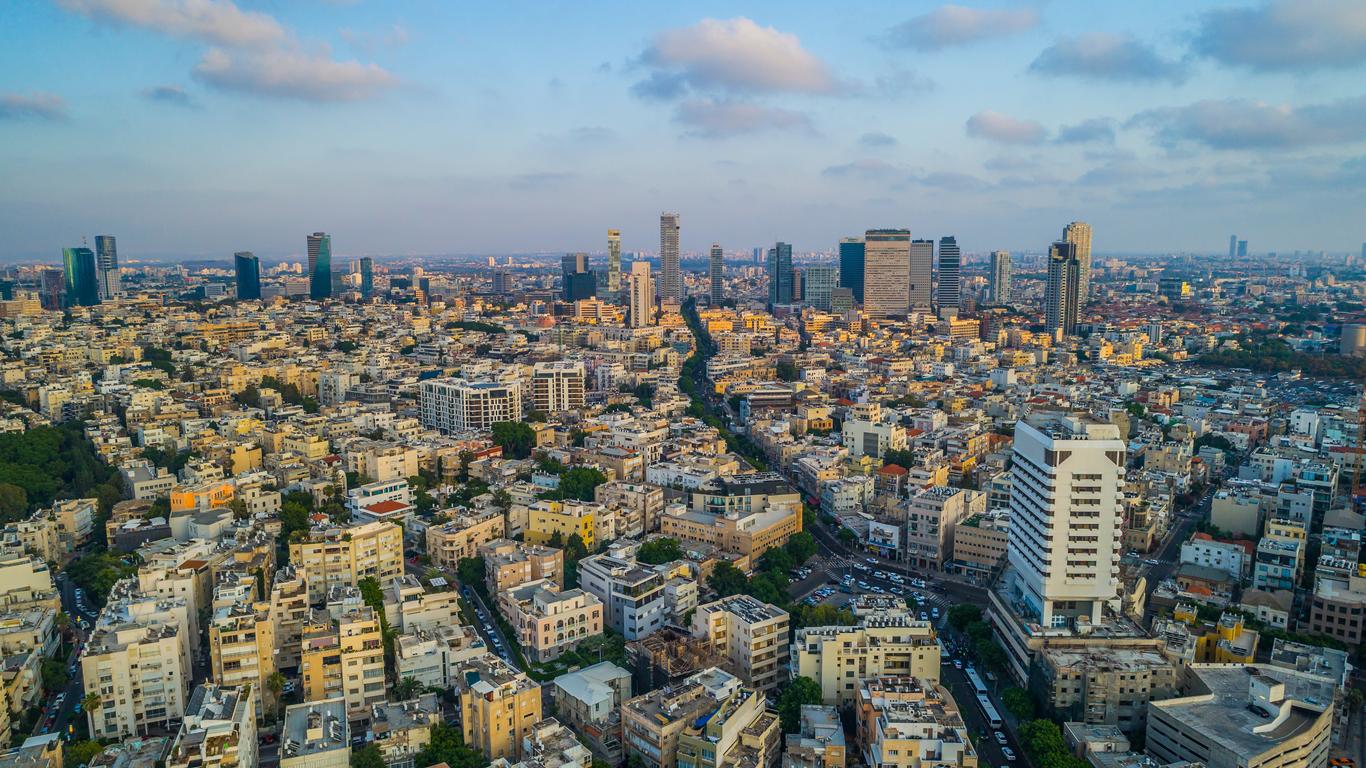 Car hire in City Center (Tel Aviv)
