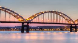 Hotels near Quad-City airport