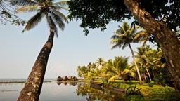 Kumarakom hotel directory