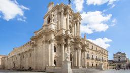 Siracusa hotels near Syracuse Cathedral