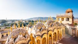 Find cheap flights from Guwahati to Jaipur