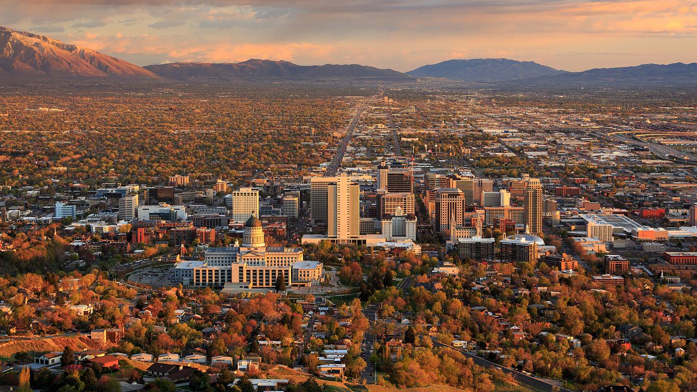 Car hire in Downtown (Salt Lake City)