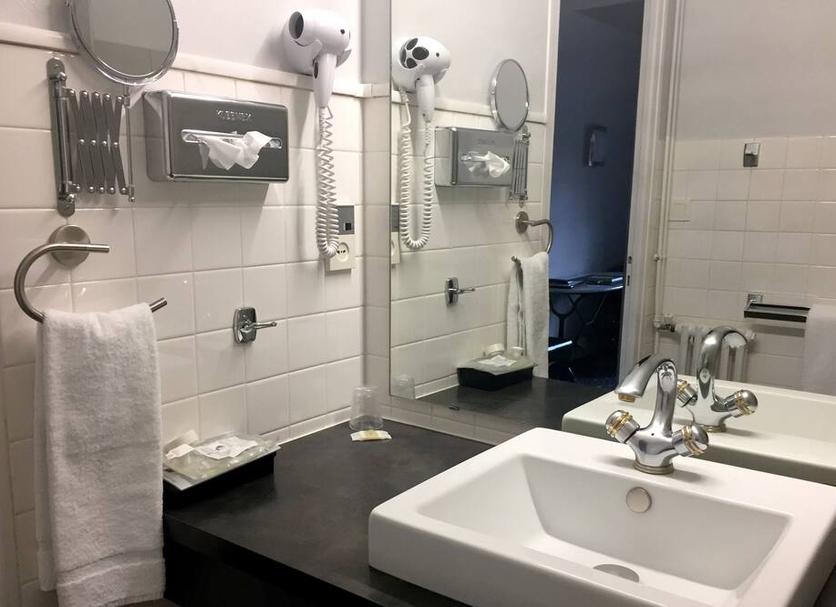 Bathroom Photo