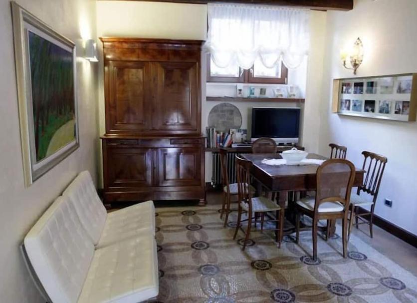 Dining room Photo