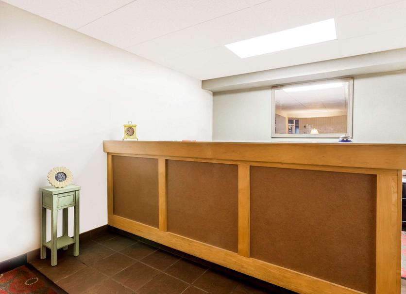 Front desk Photo