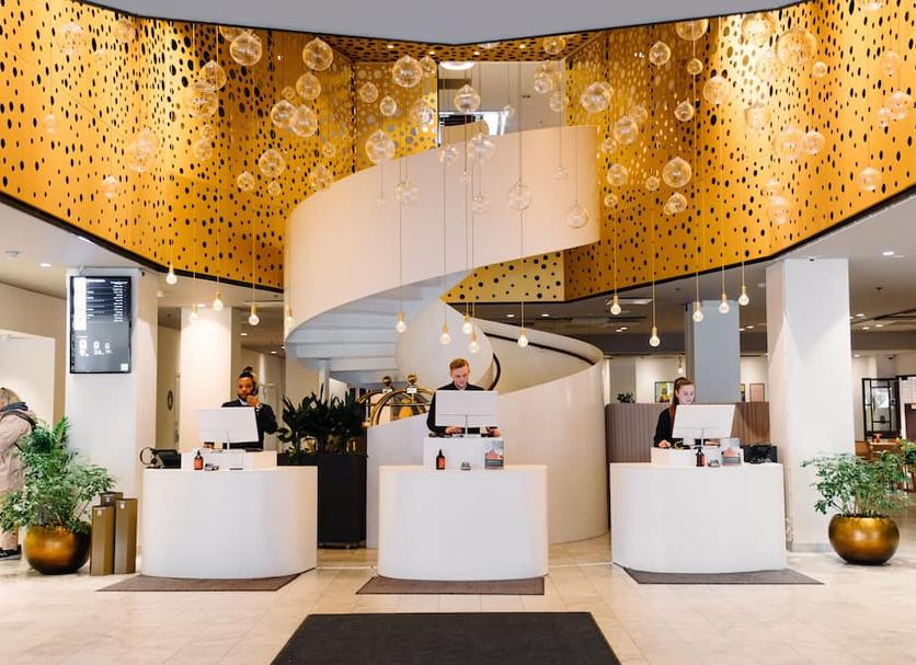 Front desk Photo