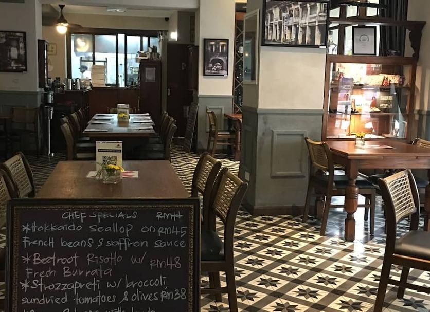 Restaurant Photo