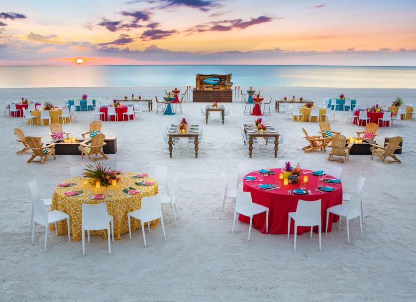 Banquet hall Photo