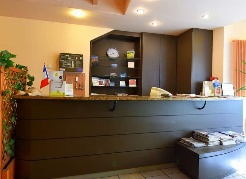 Front desk Photo