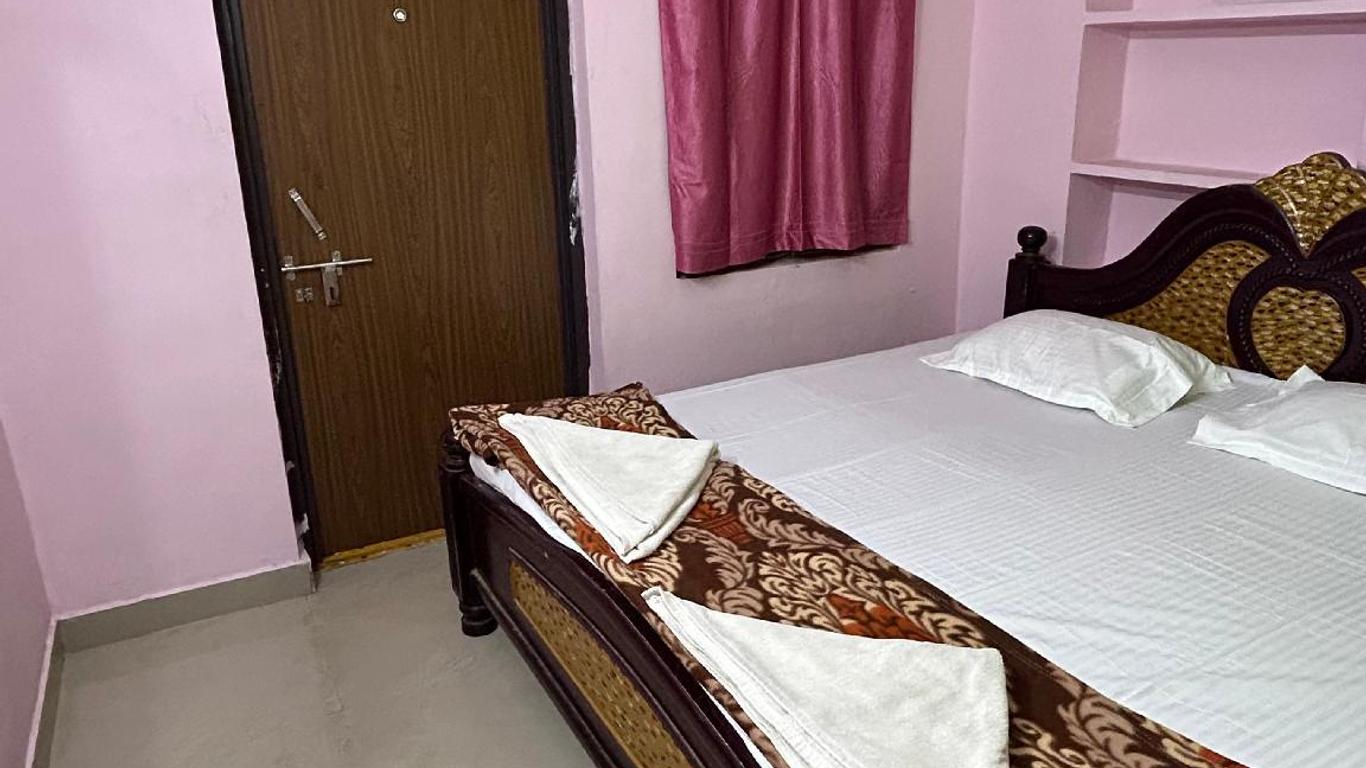 Hotel R Residency