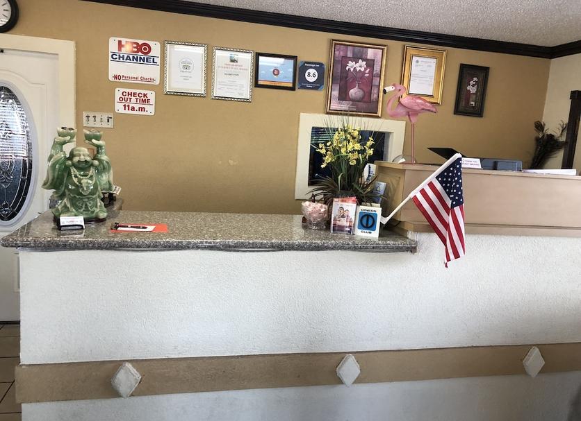 Front desk Photo