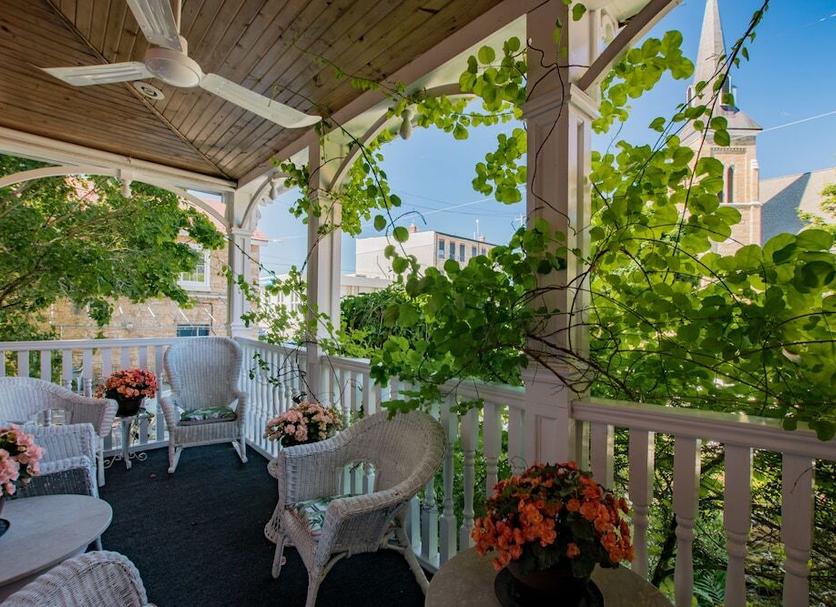 Balcony Photo