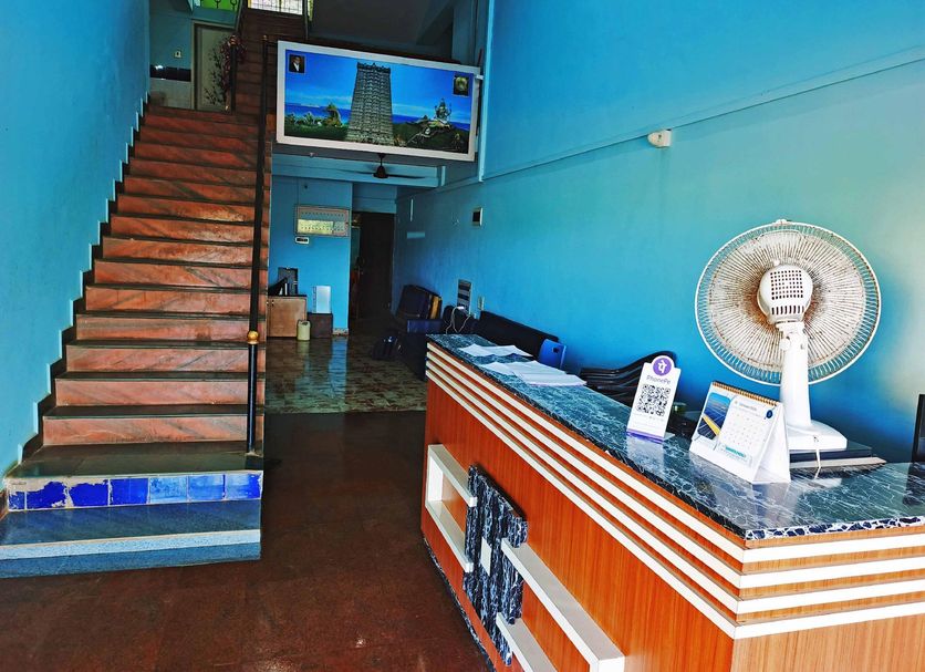 Front desk Photo