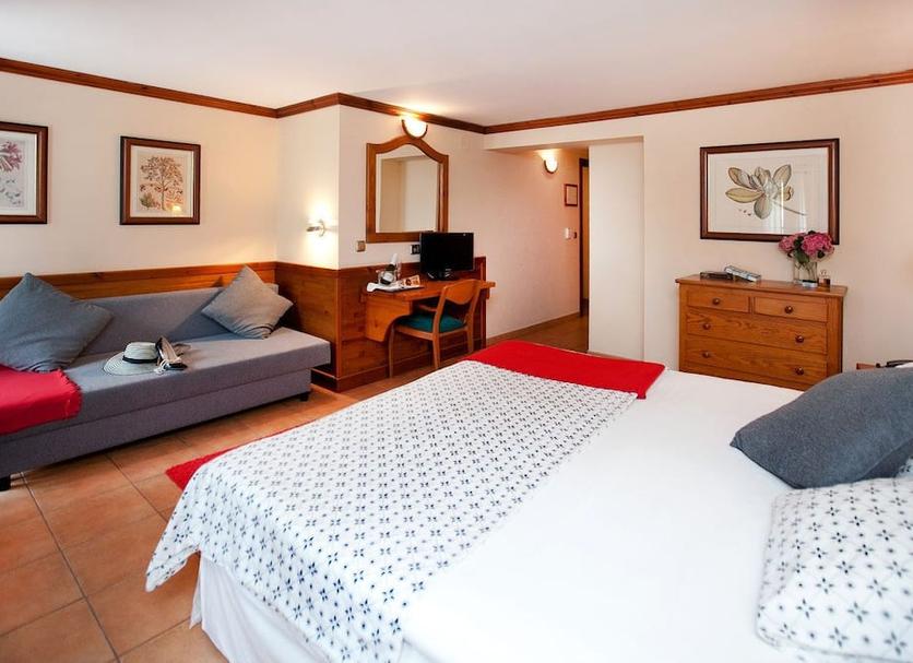 Bedroom Photo