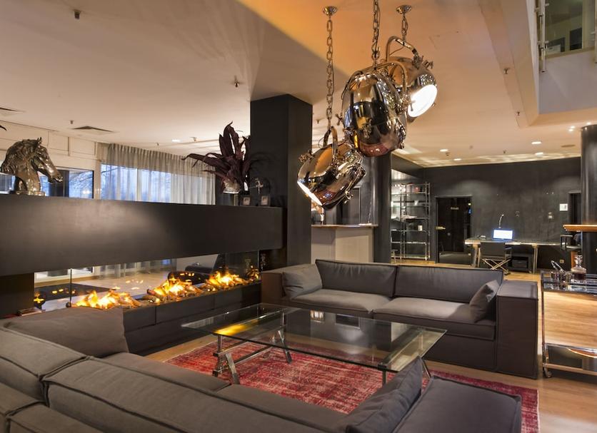 Lounge Photo