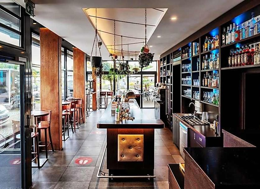 Bar Photo