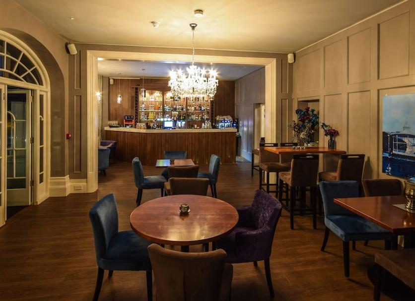 Bar Photo