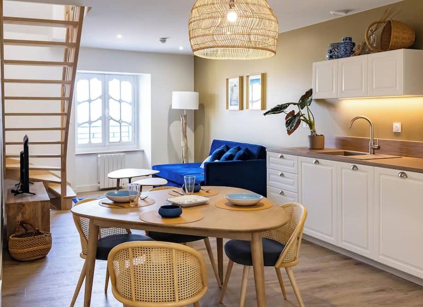 Dining room Photo