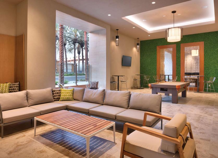 Lounge Photo