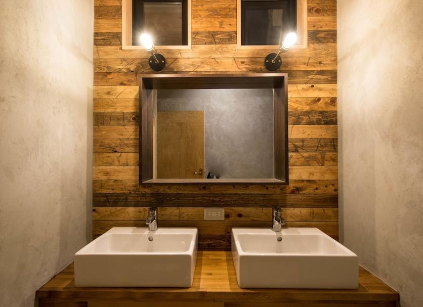 Bathroom Photo