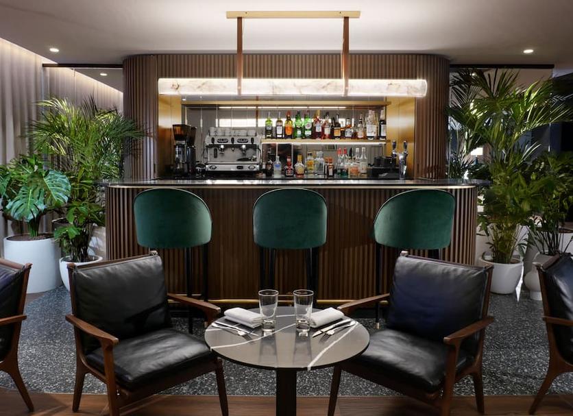 Bar Photo
