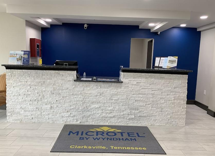 Front desk Photo