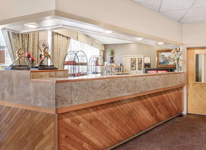 Front desk Photo