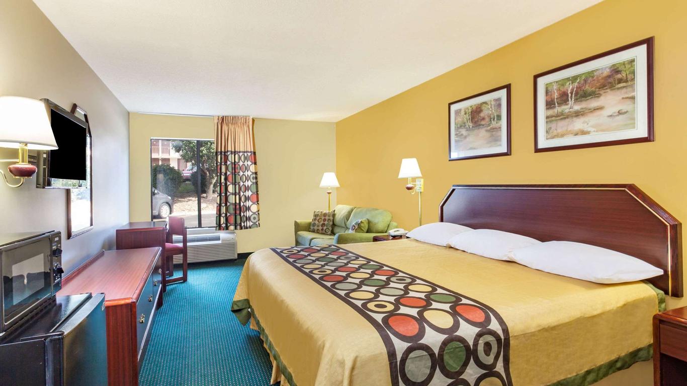 Super 8 by Wyndham Morristown/South