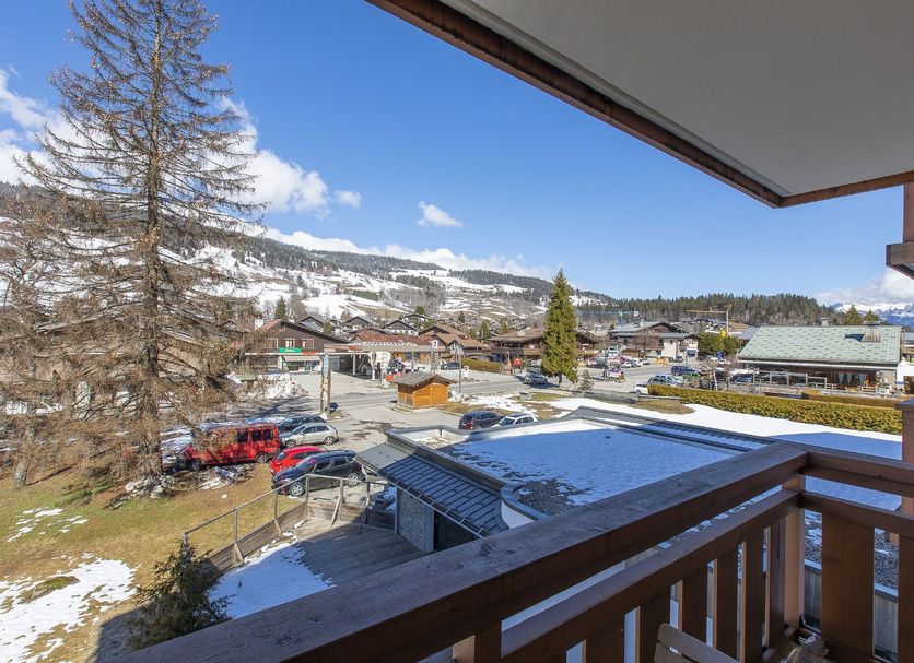 Balcony Photo
