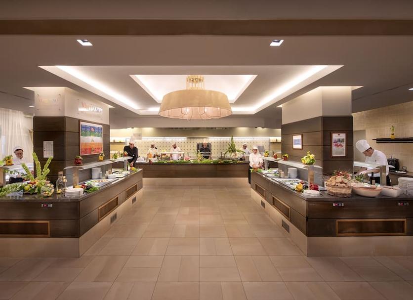 Buffet Photo