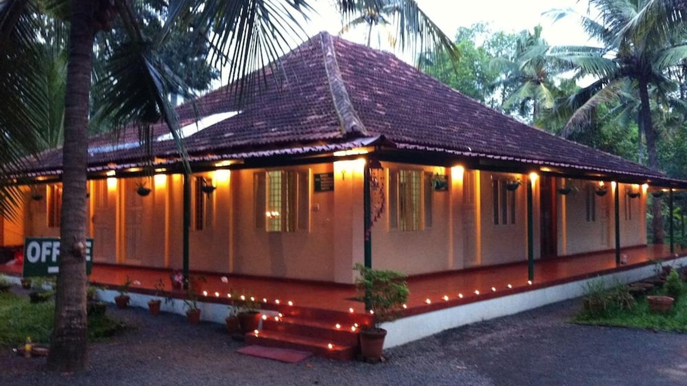 Palm Grove Service Villa
