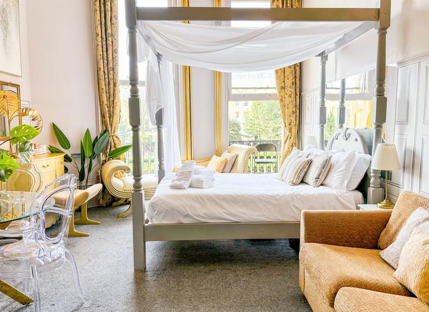Bedroom Photo