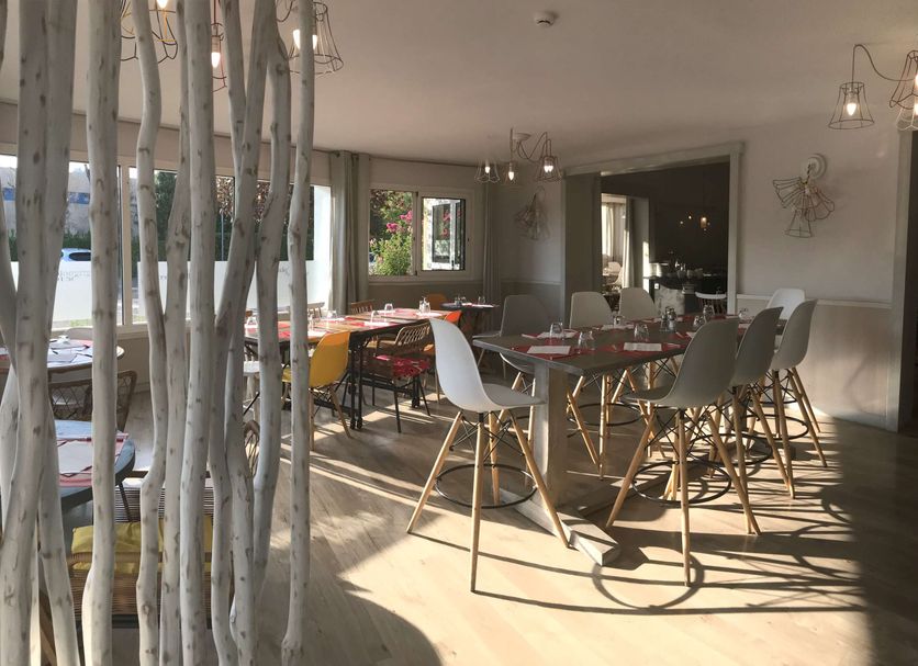 Dining room Photo