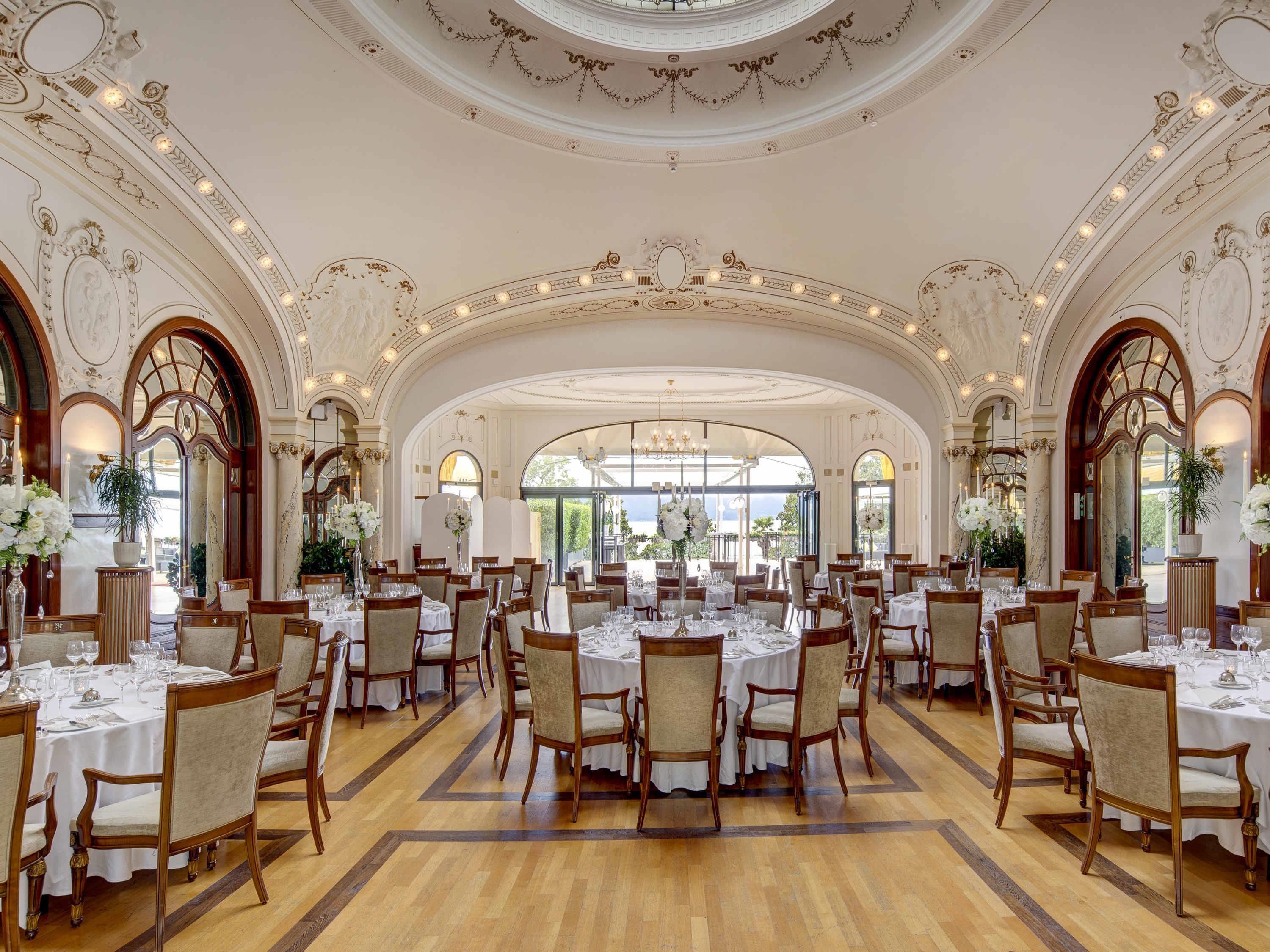 Banquet hall